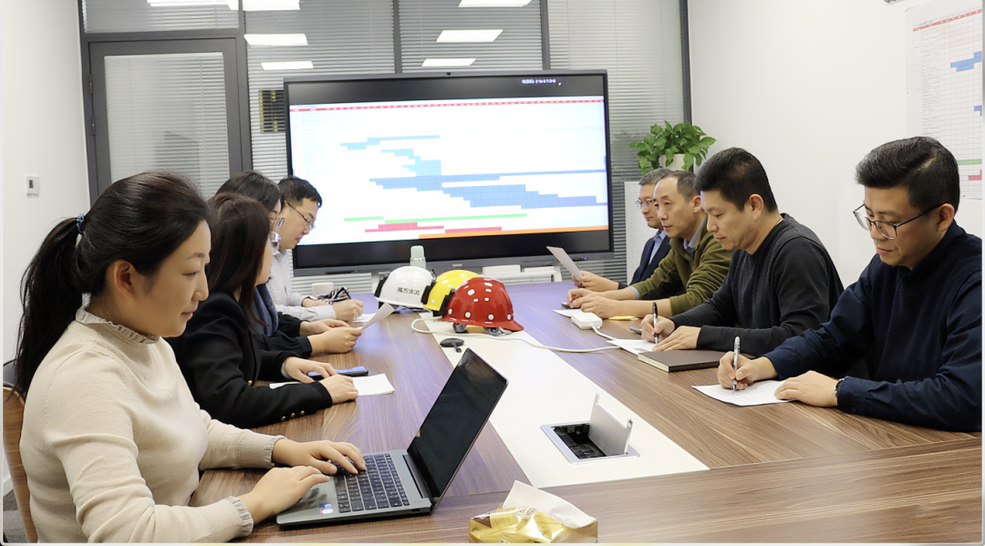 �¾���ģ | ����һ��18�꣬���ǳ��ƾ����ֻ�ת��֮· 